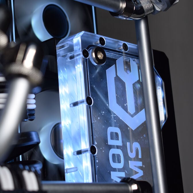 Computador King Mod Liquid-PC Ryzen 7 9800X3D 32GB DDR5 2TB RX 9070 XT WiFi W11 image number 8