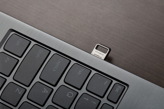 Pen Kingston DataTraveler Micro 256GB USB3.2 Gen 1 image number 0